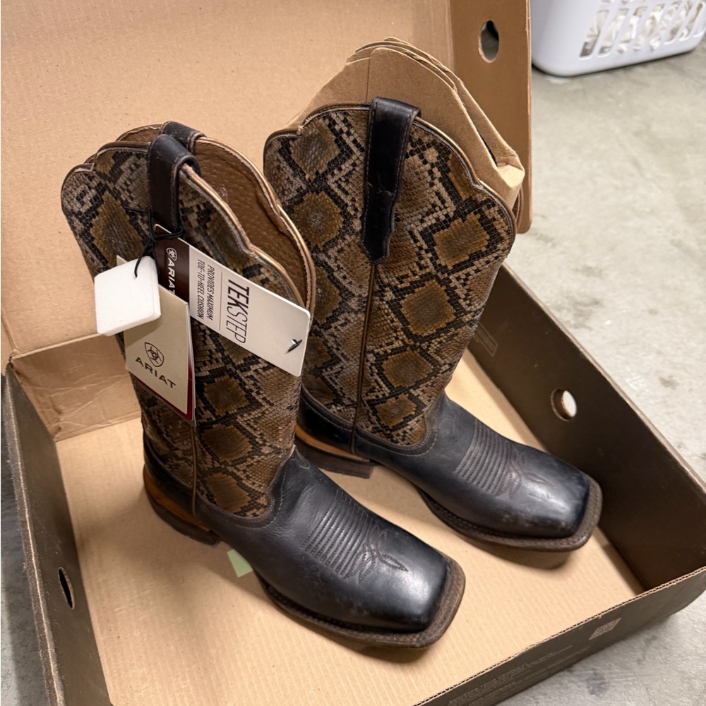 Ariat Women's Frontier Snake-Print Western Boots in Brown and Black